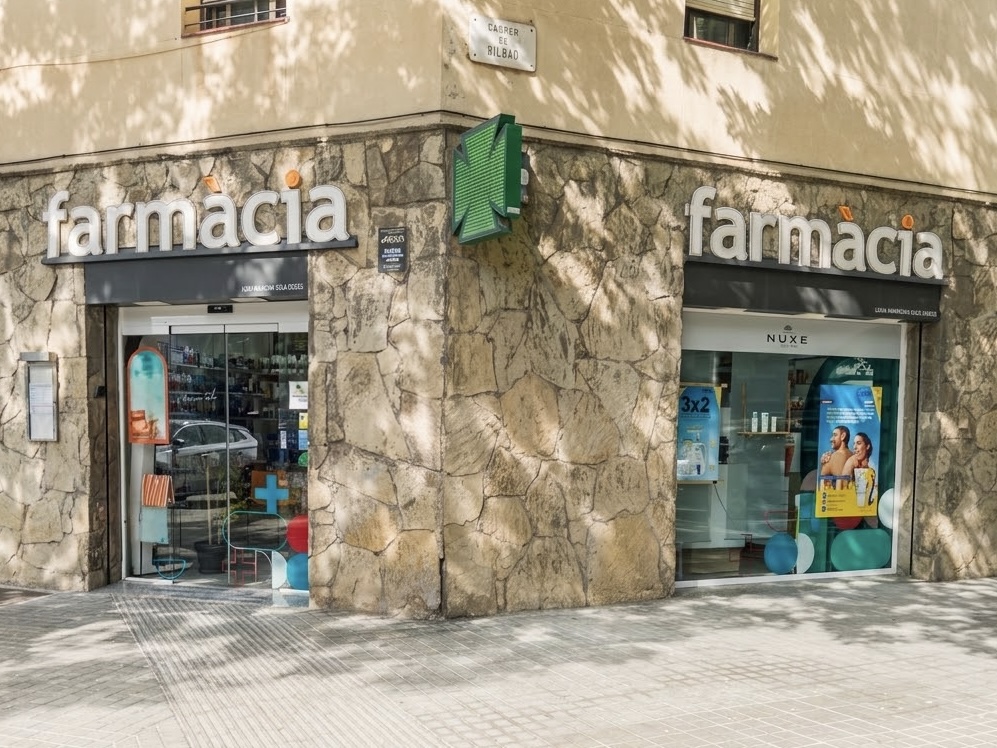 Farmàcia Mariona Solà Degès, Carrer de Bilbao, 145 08018 El Poblenou Barcelona
